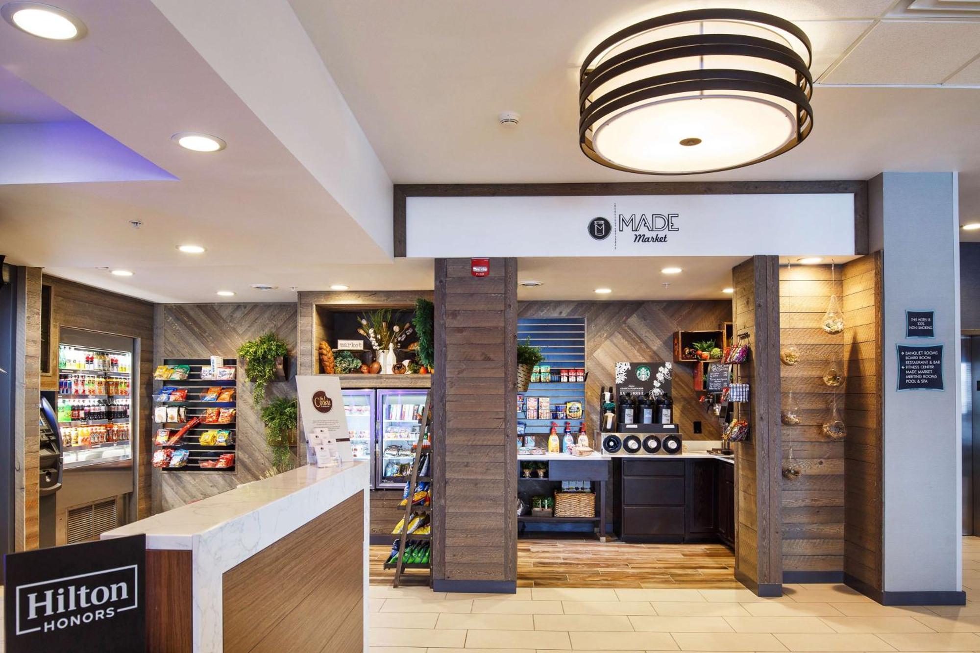 Doubletree By Hilton Neenah מראה חיצוני תמונה