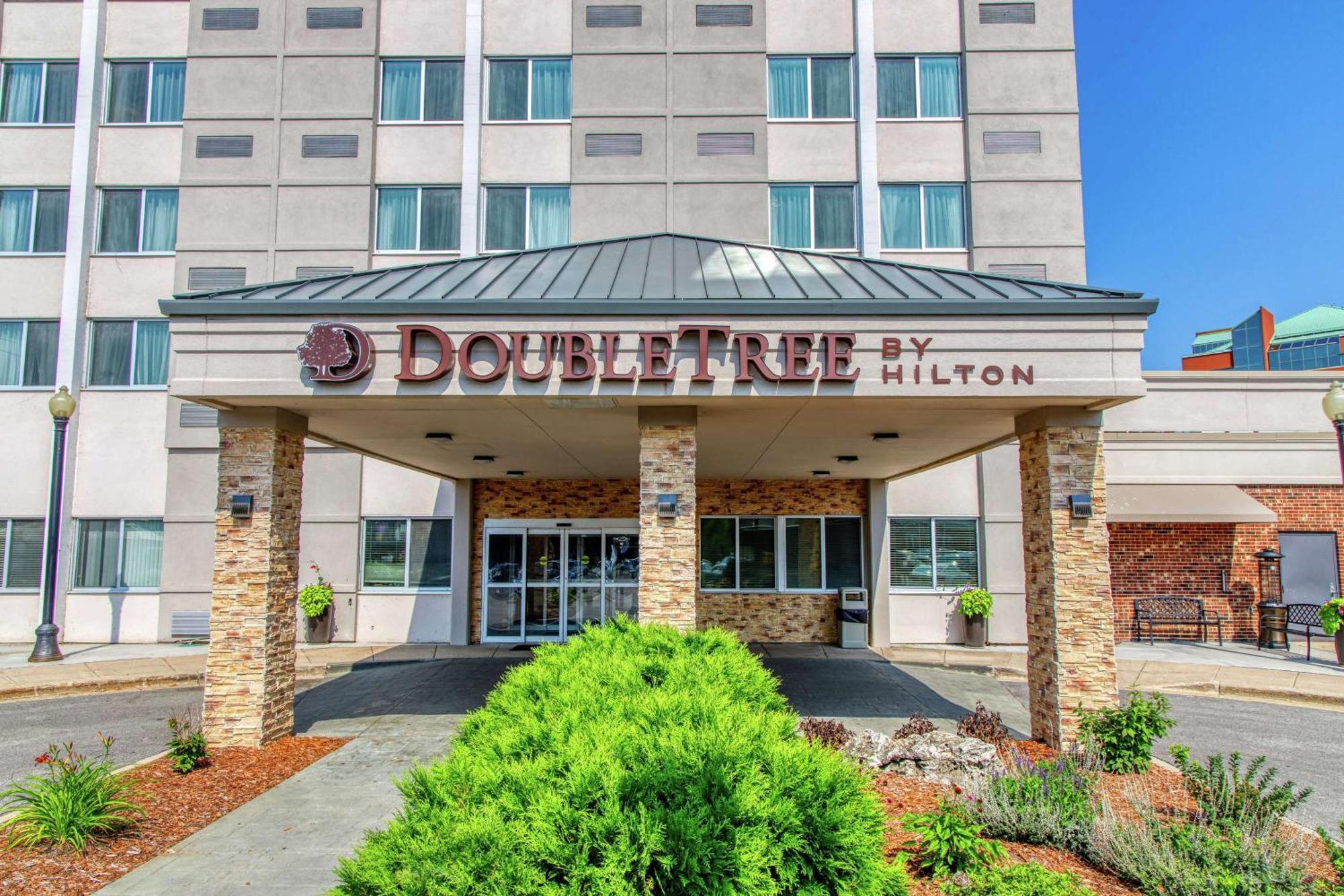 Doubletree By Hilton Neenah מראה חיצוני תמונה