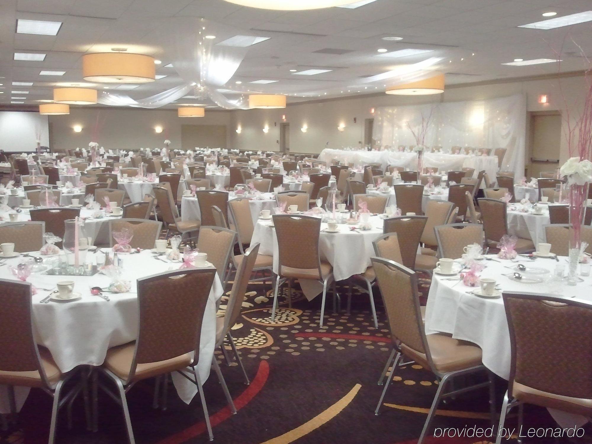 Doubletree By Hilton Neenah מראה חיצוני תמונה