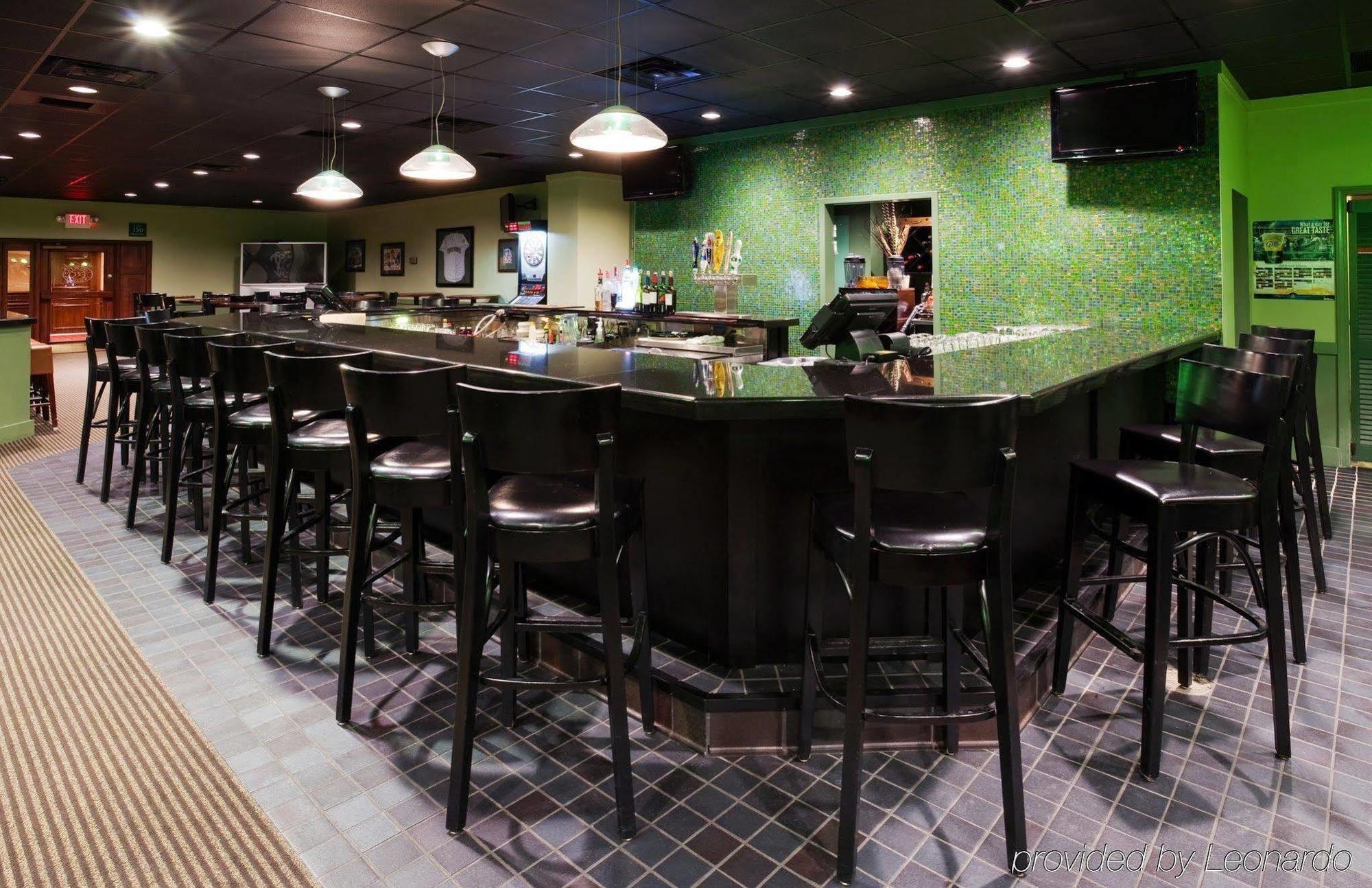 Doubletree By Hilton Neenah מראה חיצוני תמונה